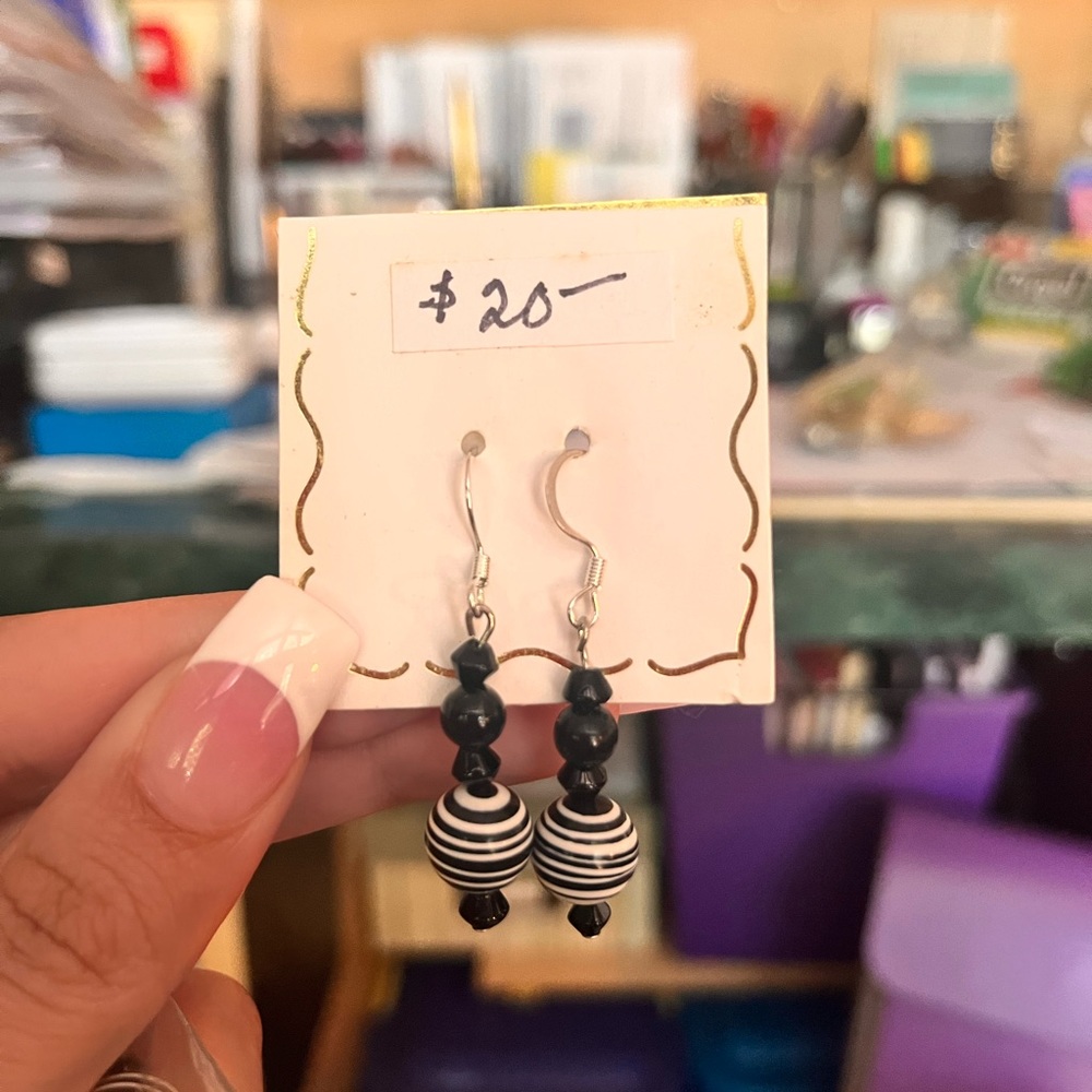 Southern Chic Dangle Earrings